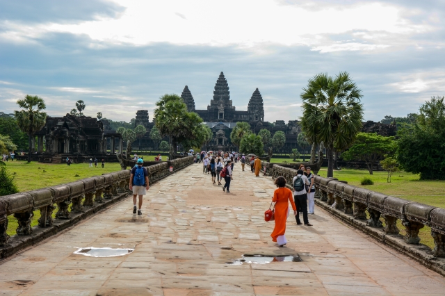 Ấn tượng chuyến du lịch đón Vu Lan và từ thiện tai Campuchia