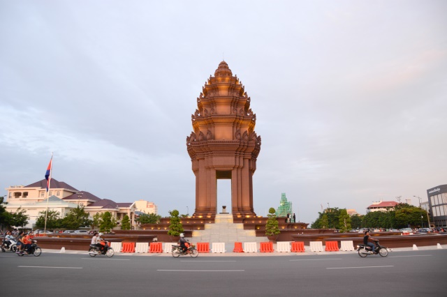 Ấn tượng chuyến du lịch đón Vu Lan và từ thiện tai Campuchia