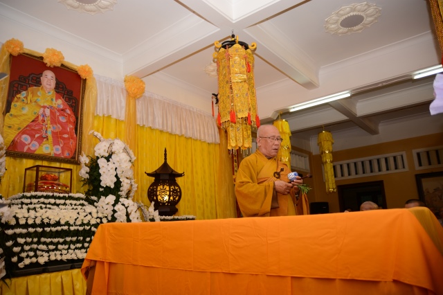 Lễ nhập Kim quan cố Hòa thượng Thích Nhật Quang