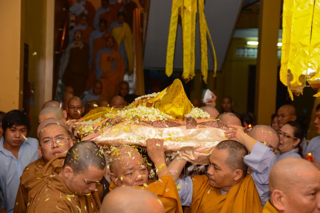 Lễ nhập Kim quan cố Hòa thượng Thích Nhật Quang
