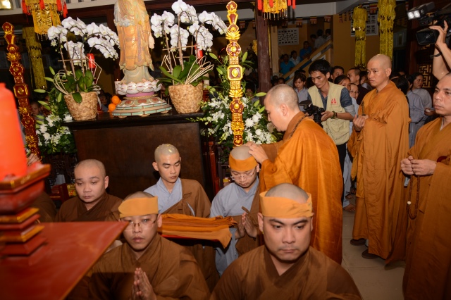 Lễ nhập Kim quan cố Hòa thượng Thích Nhật Quang