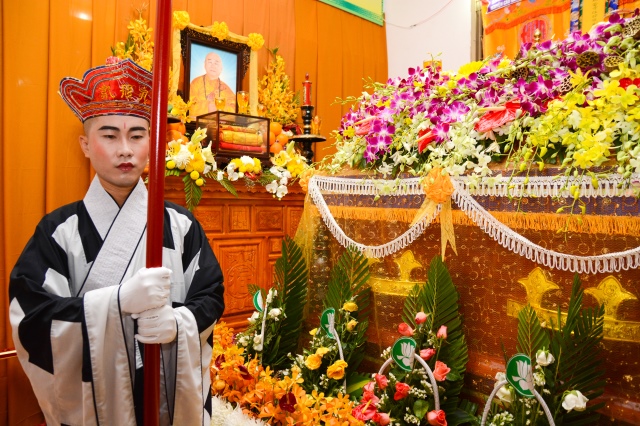 Lễ phụng tống kim quan cố HT. Thích Đạt Đạo trà tỳ