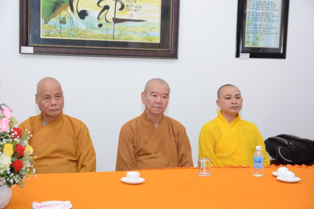 TP. HCM: Tưng bừng Đêm Hội Trăng Rằm tại chùa Thiên Chánh