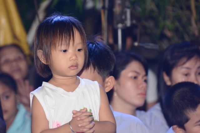 TP. HCM: Tưng bừng Đêm Hội Trăng Rằm tại chùa Thiên Chánh