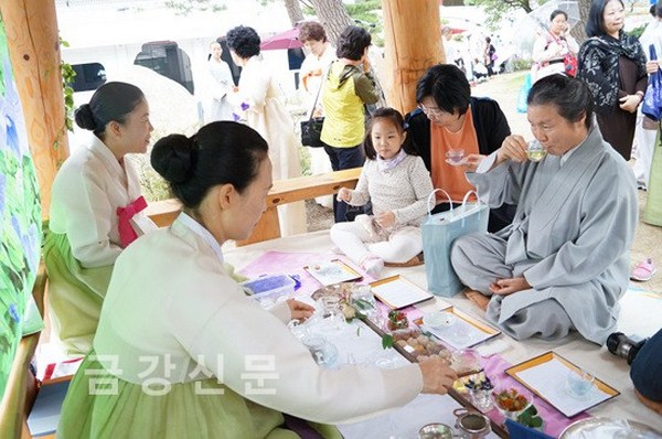 Hàn Quốc: Thiền phái Thiên Thai tổ chức lễ hội Văn hóa Trà Đạo
