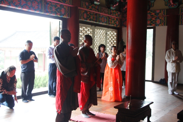 Hàn Quốc: Phật tử người Mỹ gốc Hàn hành hương cầu nguyện hòa bình thống nhất