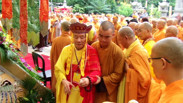 Khánh Hòa: Lễ tưởng niệm và cung tống kim quan cố Trưởng lão HT.Thích Chí Tín nhập bảo tháp