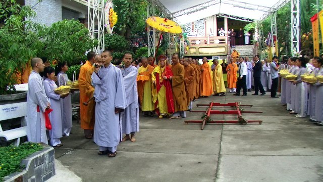 Khánh Hòa: Lễ tưởng niệm và cung tống kim quan cố Trưởng lão HT.Thích Chí Tín nhập bảo tháp