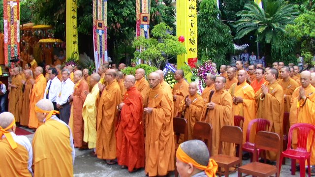 Khánh Hòa: Lễ tưởng niệm và cung tống kim quan cố Trưởng lão HT.Thích Chí Tín nhập bảo tháp