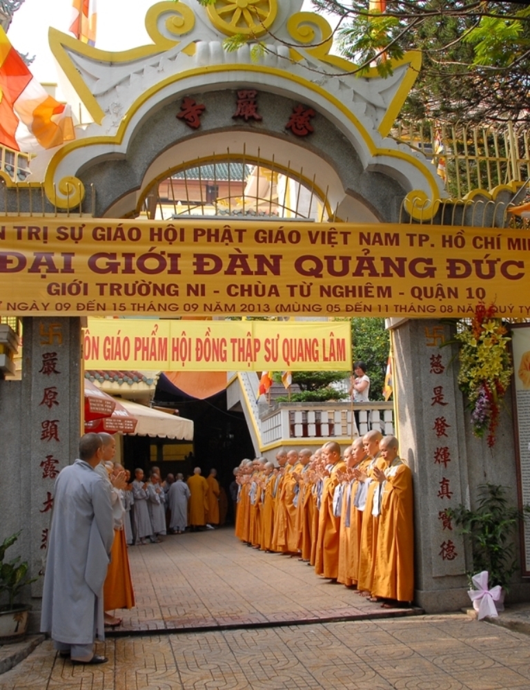 BTS GHPG TP.HCM đến thăm các giới trường Đại giới đàn Quảng Đức