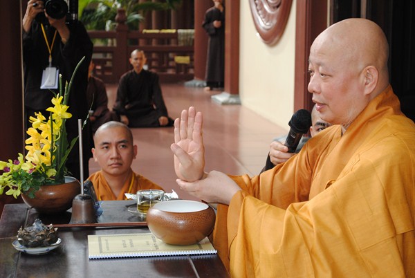Đại Giới Đàn Quảng Đức: Giáo Giới Hành Nghi - TT. Thích Lệ Trang