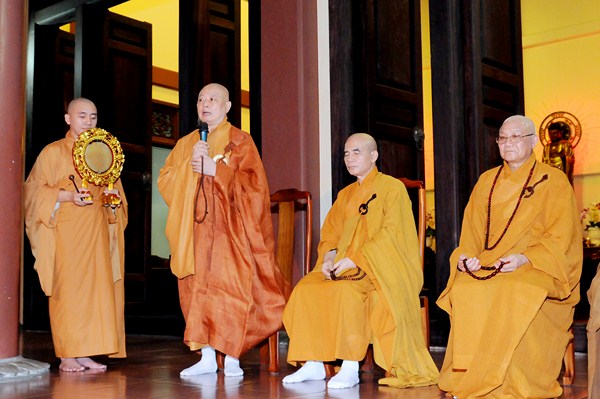 Đại Giới Đàn Quảng Đức: Tuyên Thanh Qui - Khai Chung Bảng - Niêm Đàn Sái Tịnh - Tụng Luật