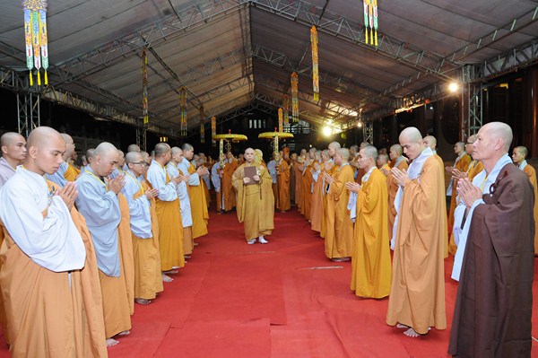 Đại Giới Đàn Quảng Đức: Tuyên Thanh Qui - Khai Chung Bảng - Niêm Đàn Sái Tịnh - Tụng Luật