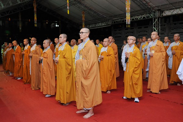 Đại Giới Đàn Quảng Đức: Tuyên Thanh Qui - Khai Chung Bảng - Niêm Đàn Sái Tịnh - Tụng Luật