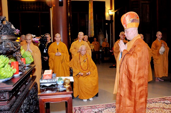 Đại Giới Đàn Quảng Đức: Tuyên Thanh Qui - Khai Chung Bảng - Niêm Đàn Sái Tịnh - Tụng Luật