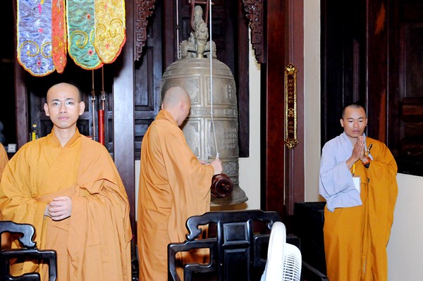 Đại Giới Đàn Quảng Đức: Tuyên Thanh Qui - Khai Chung Bảng - Niêm Đàn Sái Tịnh - Tụng Luật