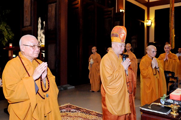 Đại Giới Đàn Quảng Đức: Tuyên Thanh Qui - Khai Chung Bảng - Niêm Đàn Sái Tịnh - Tụng Luật