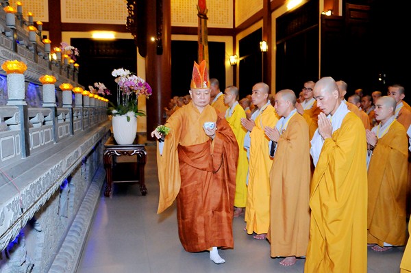 Đại Giới Đàn Quảng Đức: Tuyên Thanh Qui - Khai Chung Bảng - Niêm Đàn Sái Tịnh - Tụng Luật