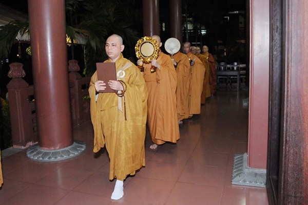 Đại Giới Đàn Quảng Đức: Tuyên Thanh Qui - Khai Chung Bảng - Niêm Đàn Sái Tịnh - Tụng Luật