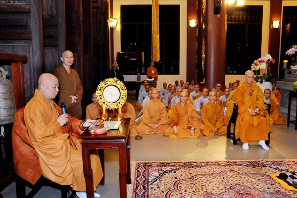 Đại Giới Đàn Quảng Đức: Tuyên Thanh Qui - Khai Chung Bảng - Niêm Đàn Sái Tịnh - Tụng Luật