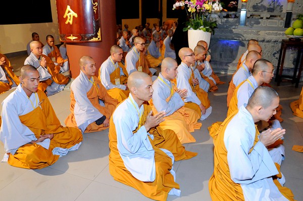 Đại Giới Đàn Quảng Đức: Tuyên Thanh Qui - Khai Chung Bảng - Niêm Đàn Sái Tịnh - Tụng Luật