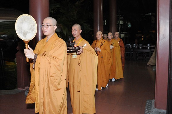 Đại Giới Đàn Quảng Đức: Tuyên Thanh Qui - Khai Chung Bảng - Niêm Đàn Sái Tịnh - Tụng Luật