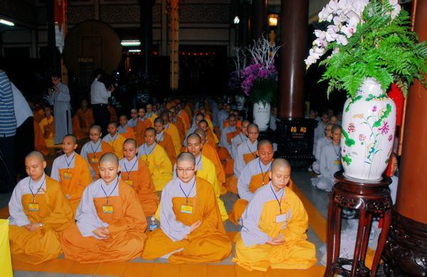 Đại giới đàn Bồ tát Quảng Đức: Khai đạo giới tử và lễ sám hối
