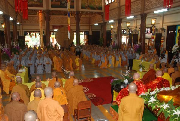 Trang nghiêm lễ khai mạc Đại giới đàn Bồ tát Quảng Đức PL.2557