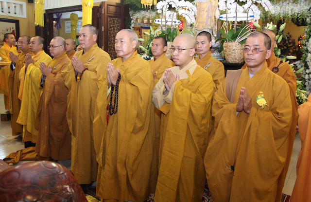 Ngày thứ 2: Các phái đoàn viếng tang cố HT. Thích Nhật Quang