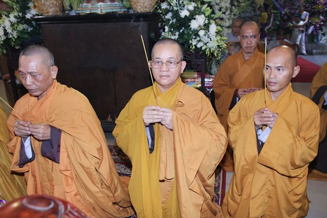 Ngày thứ 2: Các phái đoàn viếng tang cố HT. Thích Nhật Quang