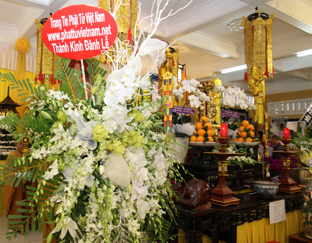 Ngày thứ 2: Các phái đoàn viếng tang cố HT. Thích Nhật Quang