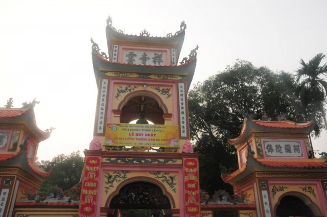 Thích Nhật Từ chia sẻ pháp thoại tại chùa Giáng