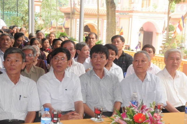 Thích Nhật Từ chia sẻ pháp thoại tại chùa Giáng