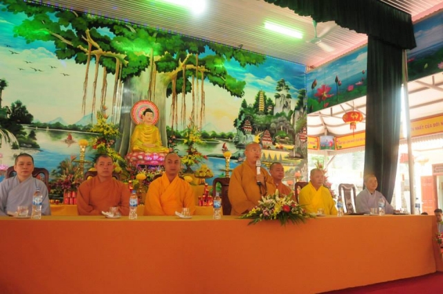 Thích Nhật Từ chia sẻ pháp thoại tại chùa Giáng
