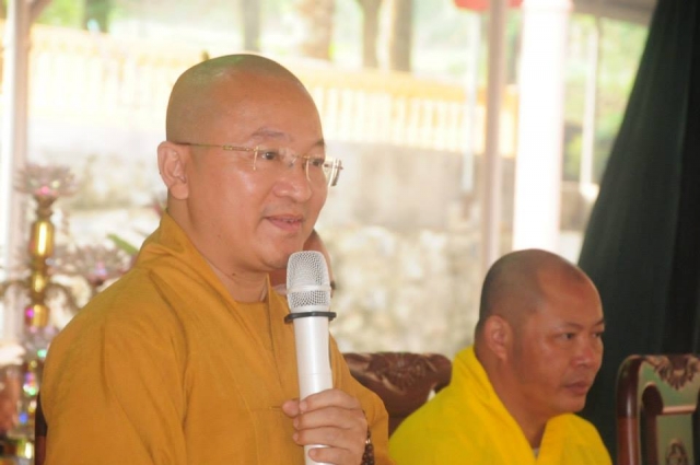 Thích Nhật Từ chia sẻ pháp thoại tại chùa Giáng