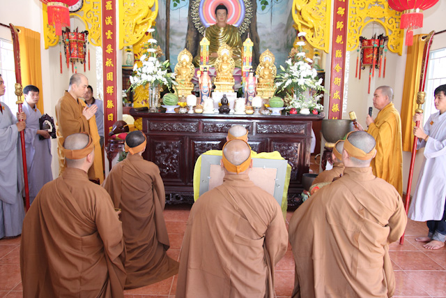 Cung thỉnh pháp tướng di ảnh cố HT. Thích Nhật Quang thăm chùa Thiện Mỹ