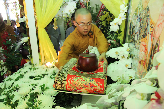 Cung thỉnh pháp tướng di ảnh cố HT. Thích Nhật Quang thăm chùa Thiện Mỹ