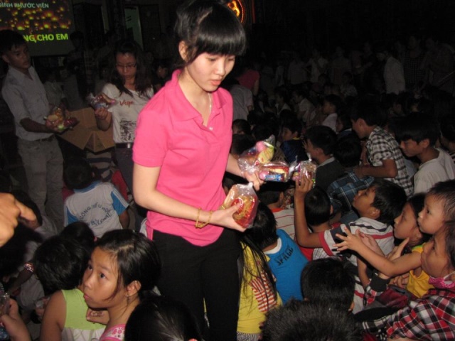Đồng Nai: &quot;Đêm trăng cho em&quot; tại tổ đình Phước Viên