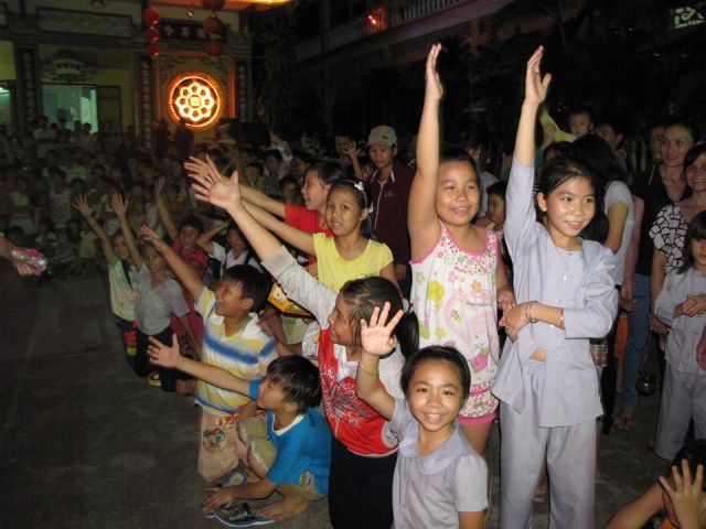 Đồng Nai: &quot;Đêm trăng cho em&quot; tại tổ đình Phước Viên