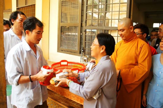HỘI 14 CHỮ : PHÓNG SINH – TỪ THIỆN – HOA ĐĂNG – TU HỌC