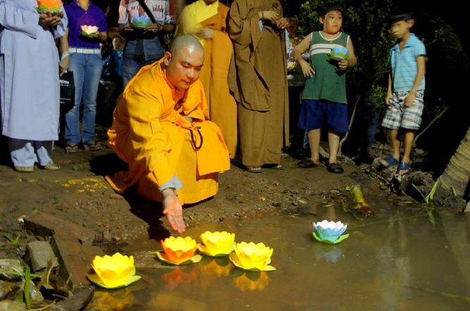 HỘI 14 CHỮ : PHÓNG SINH – TỪ THIỆN – HOA ĐĂNG – TU HỌC
