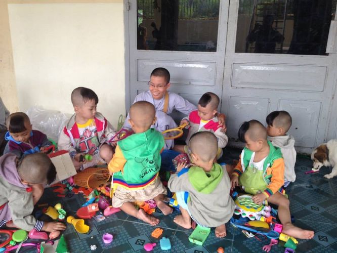 Thầy Thích Thiện Đạt và chương trình thiện nguyện “Ấm áp mùa đông”