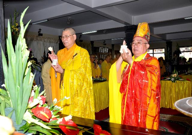 Chùa Khải Đoan Khai Đại Đàn Dược Sư Hải Hội Năm 2014