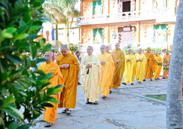 Chùa Khải Đoan Khai Đại Đàn Dược Sư Hải Hội Năm 2014