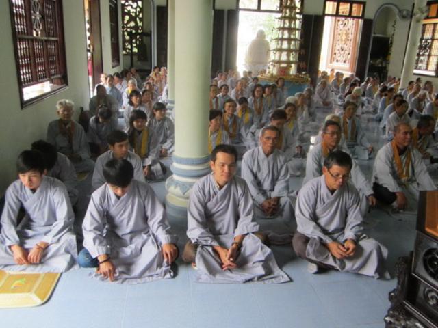 Khóa tu cuối năm Quý Tỵ của Đạo tràng Bát Quan Trai chùa Đức Hòa