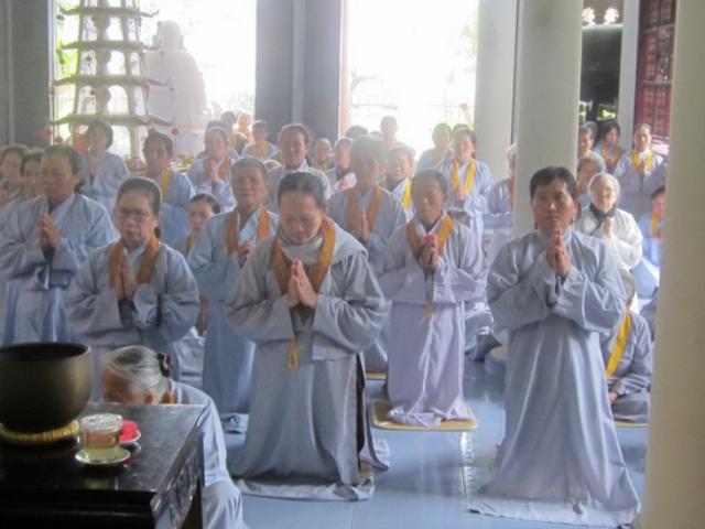 Khóa tu cuối năm Quý Tỵ của Đạo tràng Bát Quan Trai chùa Đức Hòa
