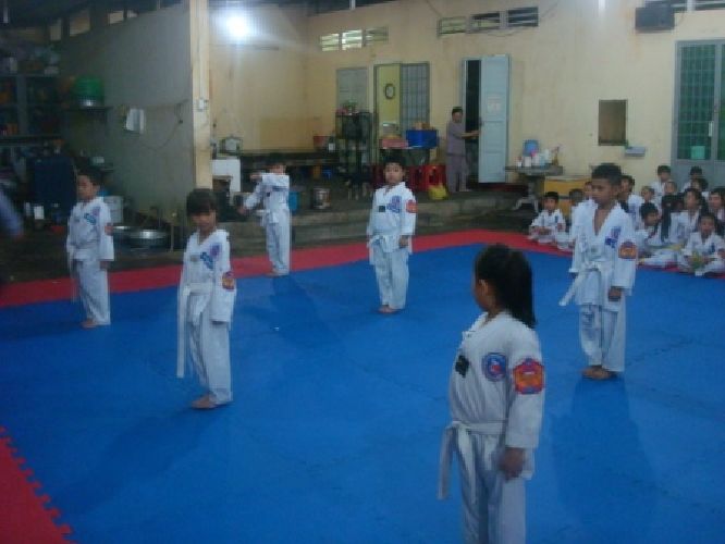 TP. HCM: Chùm ảnh lớp võ thuật Taekwondo chùa Thiên Chánh thi nâng cấp