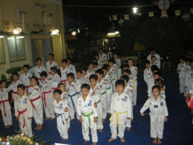 TP. HCM: Chùm ảnh lớp võ thuật Taekwondo chùa Thiên Chánh thi nâng cấp