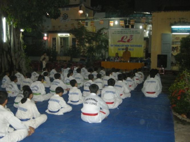 TP. HCM: Chùm ảnh lớp võ thuật Taekwondo chùa Thiên Chánh thi nâng cấp
