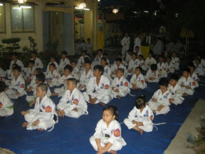TP. HCM: Chùm ảnh lớp võ thuật Taekwondo chùa Thiên Chánh thi nâng cấp